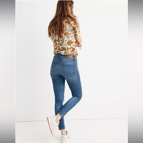 Madewell 9" Mid-Rise Skinny Crop Jeans in Delmar Wash K7517 - Picture 4 of 12
